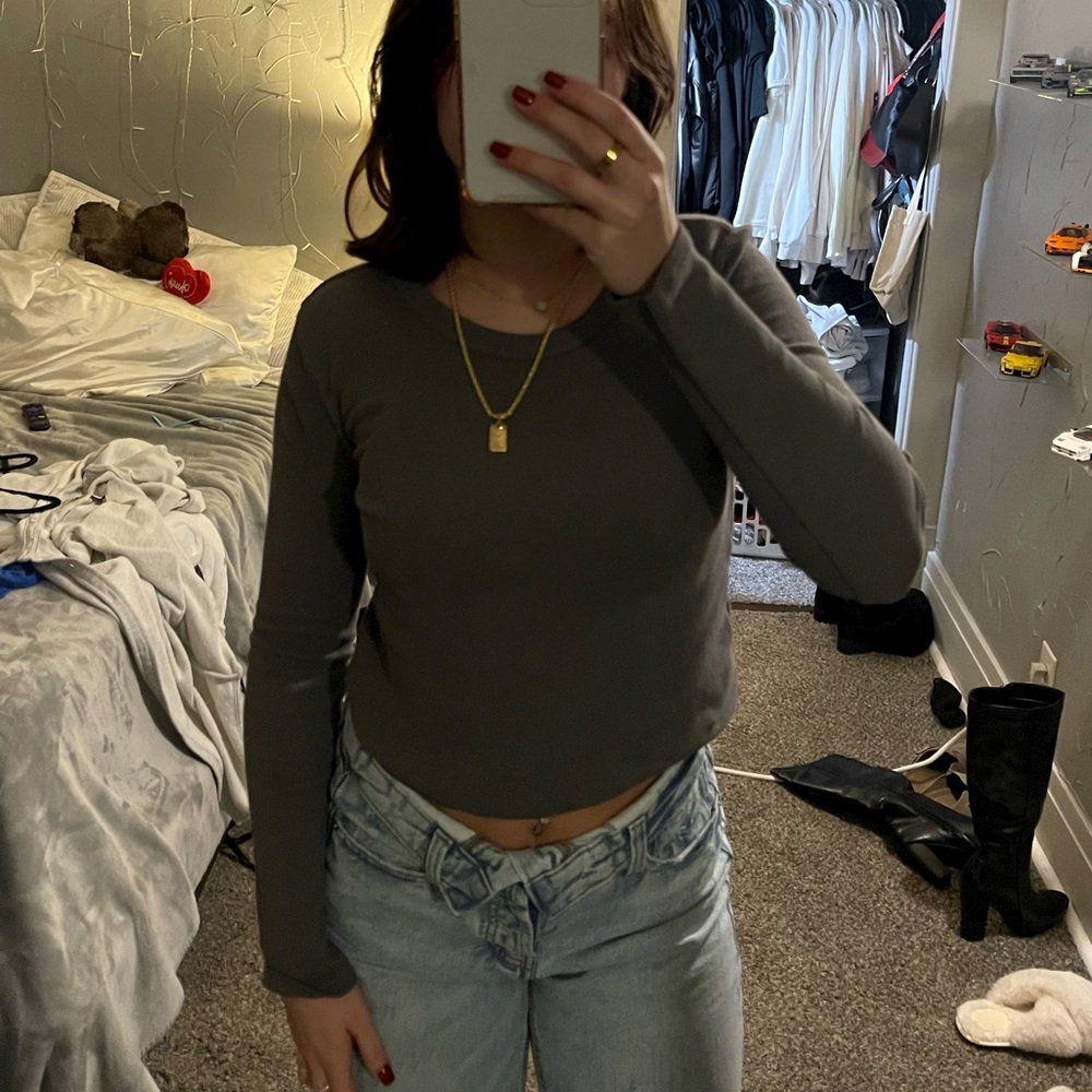 brandy melville dark grey long sleeve